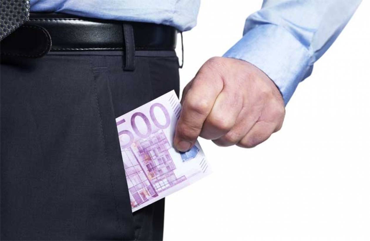 Διδυμότειχο: Έκλεψε 800 ευρώ, τα έβαλε στο εσώρουχο και εξαφανίστηκε!