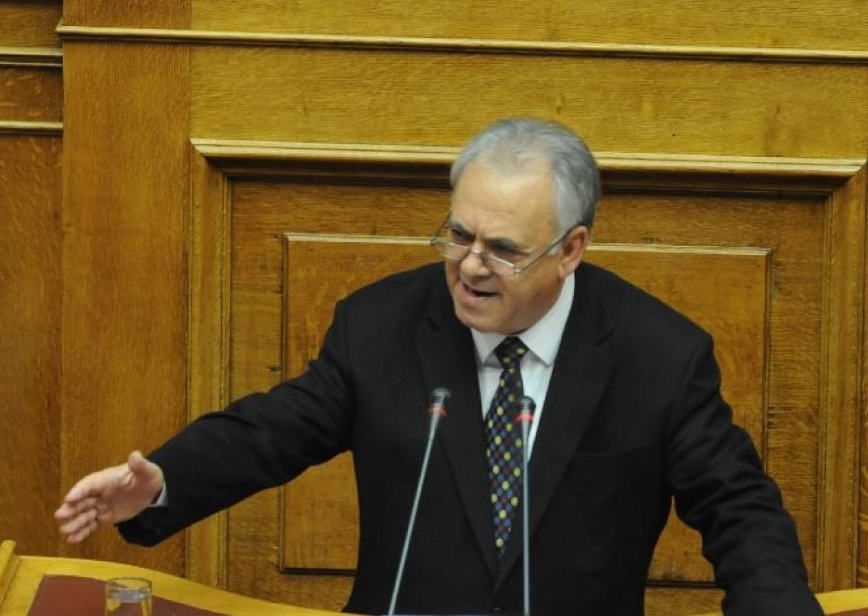 Δραγασάκης: Ζούμε έναν εκφυλισμό της κοινοβουλευτικής δημοκρατίας