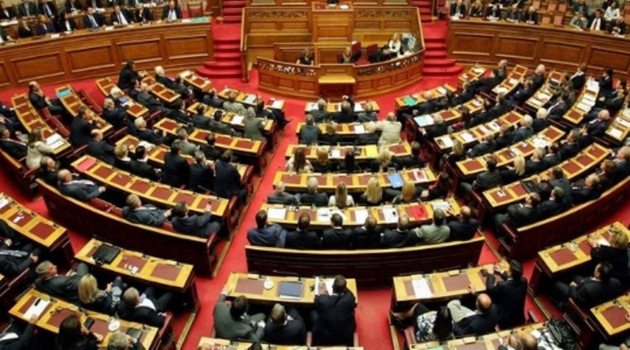 Αλαλούμ στη Βουλή μετά την πρόταση δυσπιστίας του Τσίπρα