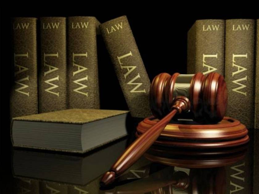 Οι δικηγόροι ζητούν την απόσυρση διατάξεων στο υπό ψήφιση νομοσχέδιο