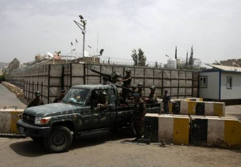 Δώδεκα νεκροί από επίθεση μελών της Αλ Κάιντα κατά του στρατού