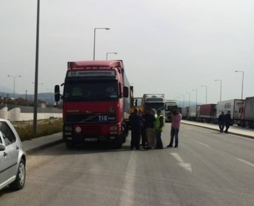 Ελέγχθηκαν 44 φορτηγά στο λιμάνι της Πάτρας