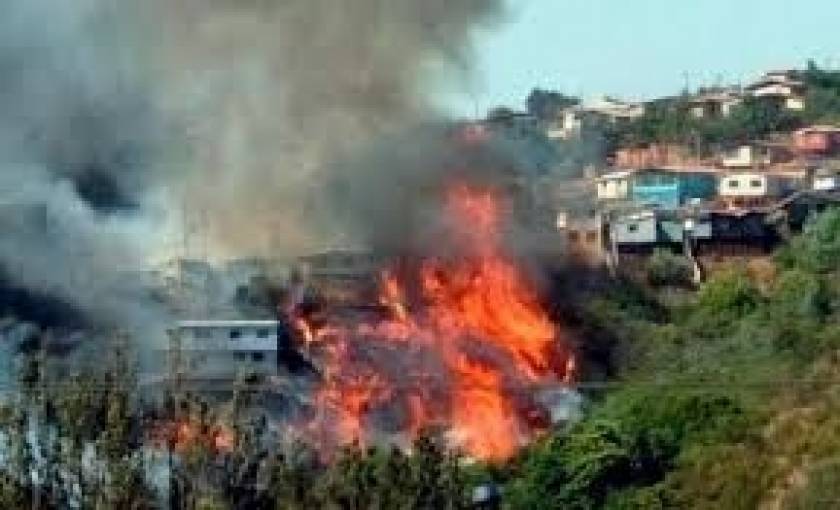 Χιλή: Δύο νεκροί από την τεράστια πυρκαγιά στο Βαλπαραΐσο