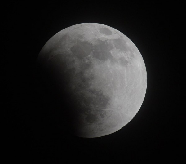 Εκπληκτικές φωτογραφίες από το «ματωμένο φεγγάρι»