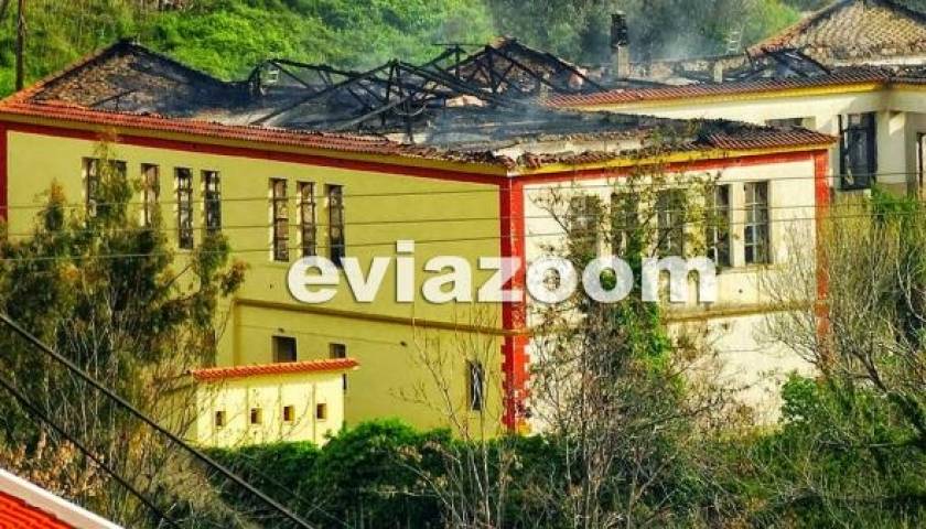 Εύβοια: Δάσκαλος έβαλε φωτιά σε σχολείο και επιχείρησε να αυτοκτονήσει
