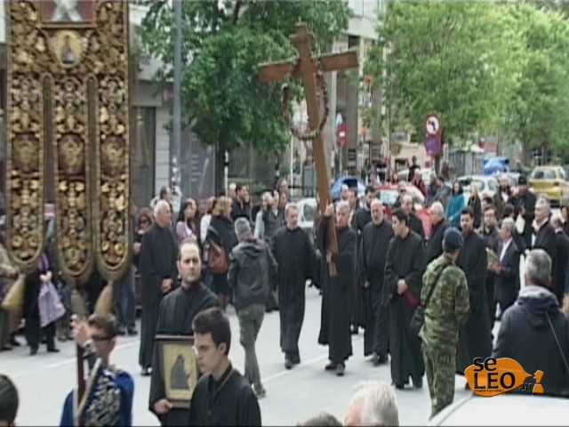 Θεσσαλονίκη: Η περιφορά του Επιταφίου του Αγίου Μηνά (pics)