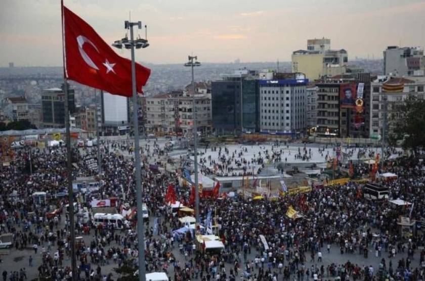 Ο Ερντογάν απαγορεύει (και) τις διαδηλώσεις στην πλατεία Ταξίμ!