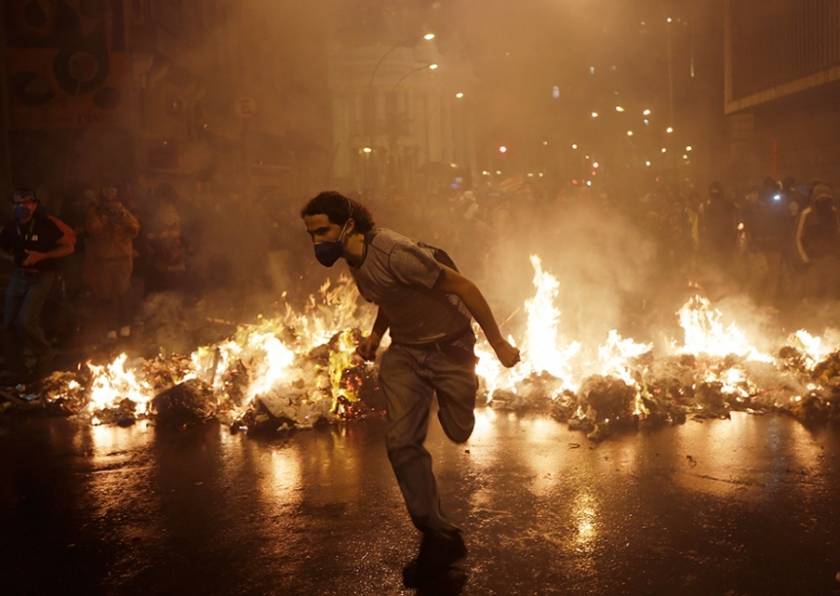 Βραζιλία: Ταραχές μετά τον ξυλοδαρμό μέχρι θανάτου ενός χορευτή