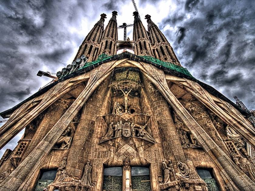 Πώς θα είναι η Sagrada Familia όταν ολοκληρωθεί το 2026 (Video)