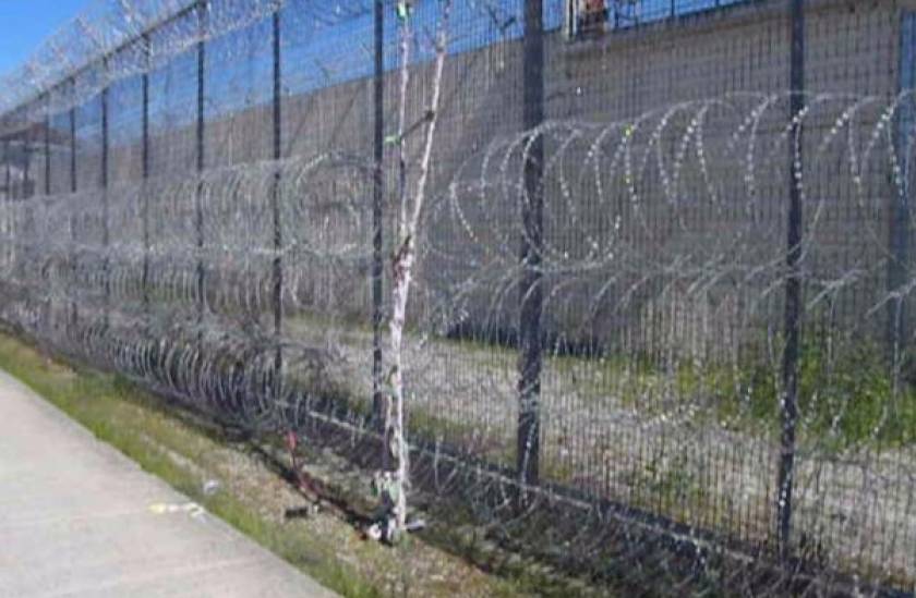 Νέα Αλικαρνασσός: Έπαθαν ΣΟΚ οι σωφρονιστικοί όταν μπήκαν στο κελί