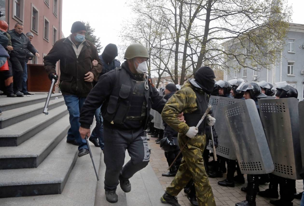 Ουκρανία: Κατάληψη κυβερνητικών κτιρίων στην πόλη Χορλίβκα
