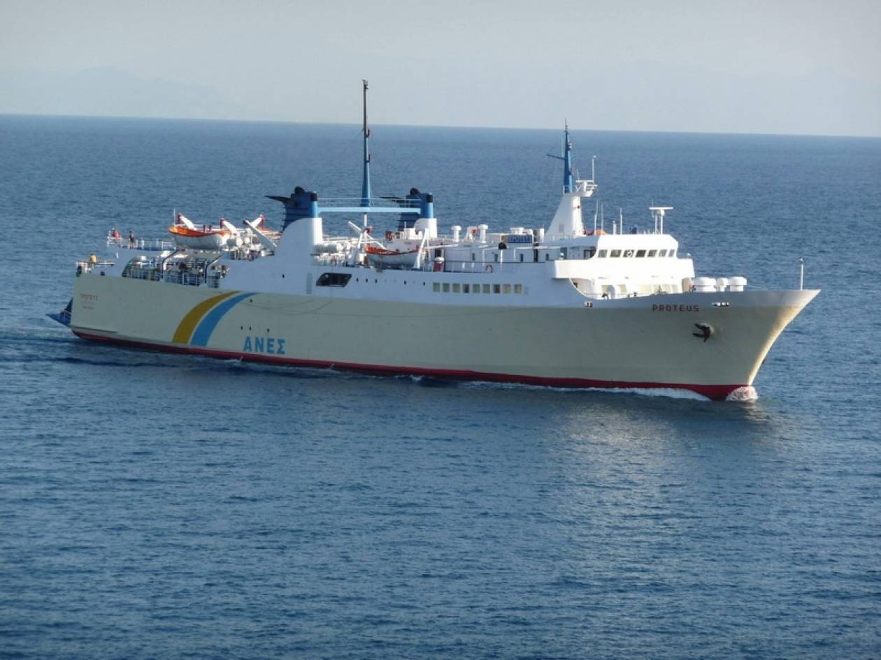 Μηχανική βλάβη για επιβατικό πλοίο στη Γλώσσα Σκοπέλου
