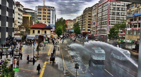 Η Κωνσταντινούπολη πλημμύρισε ξανά στο αίμα (pics&vid)