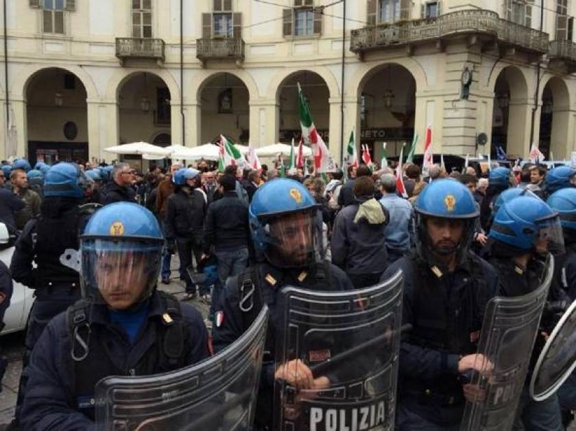 Ιταλία: Χιλιάδες άνθρωποι διαδήλωσαν εναντίον της ανεργίας