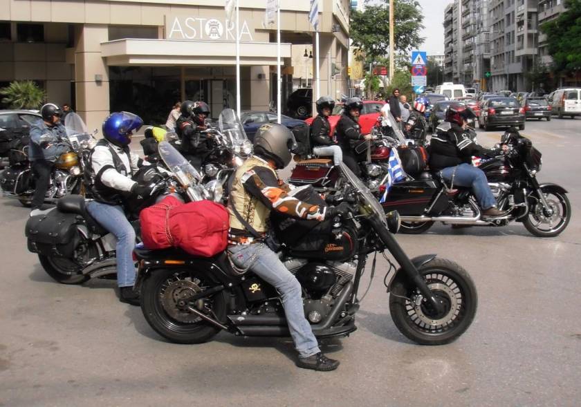 Θεσσαλονίκη: Απόβαση 43 Τούρκων με 29 Harley Davidson