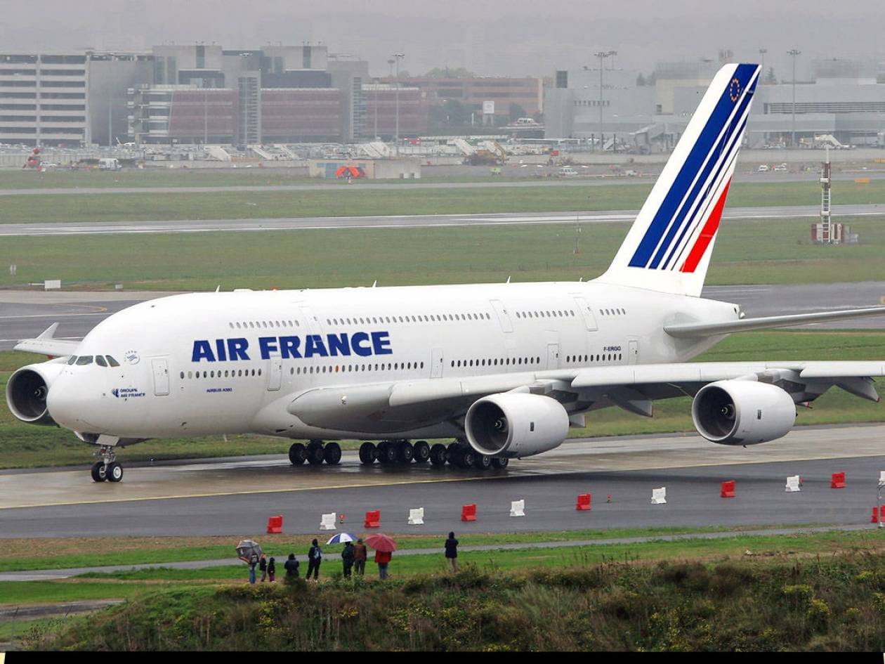Αir France: Αναστέλλονται οι στάσεις εργασίας των πιλότων