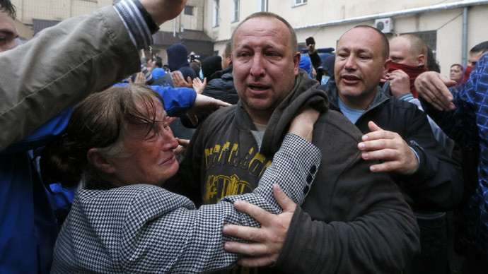 Ουκρανία: Ένταση ξανά στην Οδησσό, χάος στο Σλαβιάνσκ (video+photos)