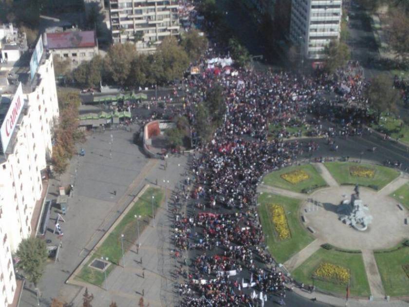 Χιλή: Φοιτητές διαδήλωσαν στο Σαντιάγο απαιτώντας αλλαγές στην παιδεία