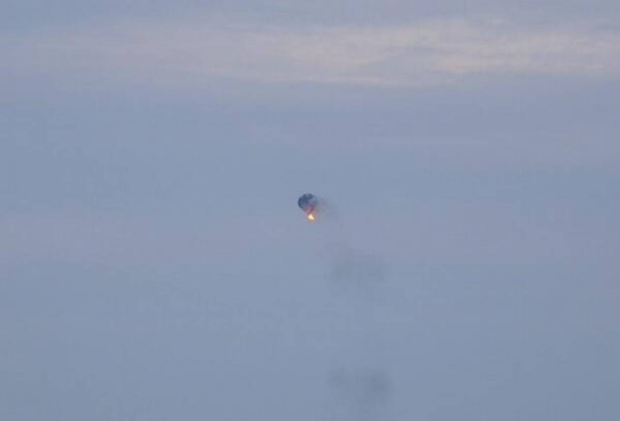 Αερόστατο έπιασε φωτιά και συνετρίβη (pic)