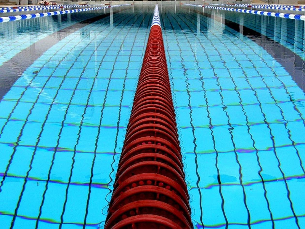 Έπιασαν 71χρονο που φωτογράφιζε ανήλικα αγόρια σε κολυμβητήριο