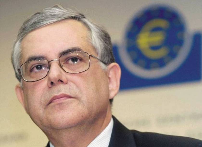 Παπαδήμος: Να μην χαθεί η πίστη στο ευρώ
