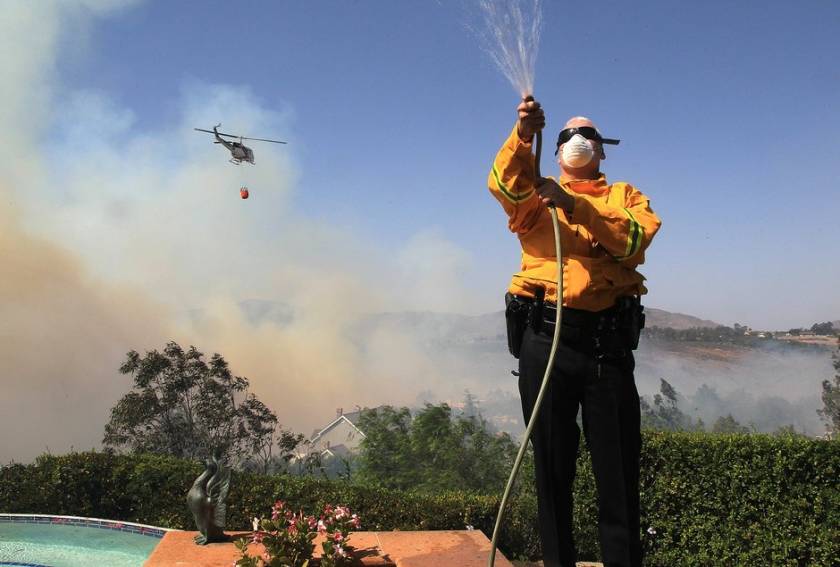 ΗΠΑ: Στο έλεος των πυρκαγιών η νότια Καλιφόρνια