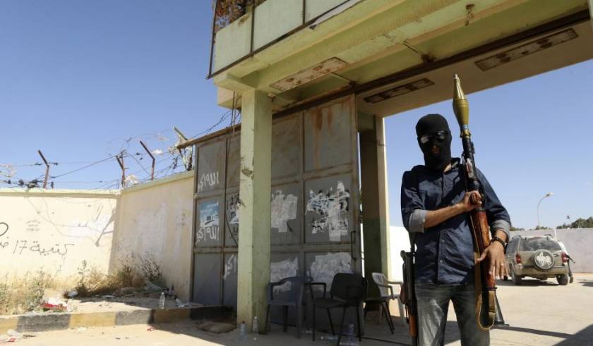 Για νέες επιθέσεις στη Βεγγάζη προειδοποιεί ο «Εθνικός Στρατός της Λιβύης»