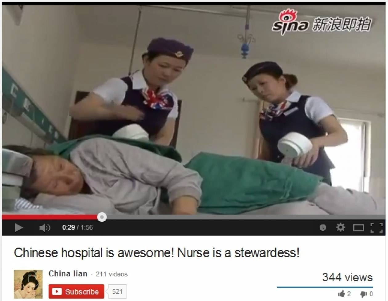 Έντυσαν τις νοσοκόμες... αεροσυνοδούς για να έχουν κόσμο! (βίντεο)