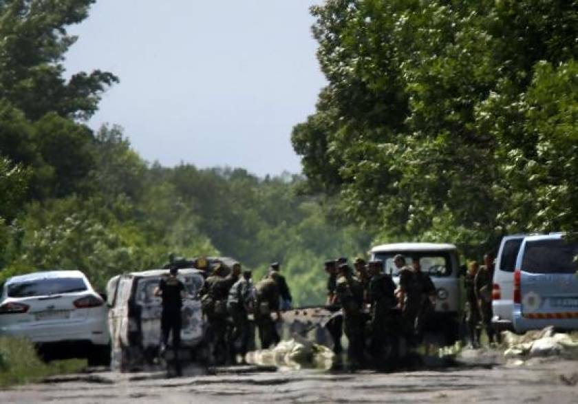 Ουκρανία: 5 νεκροί σε συγκρούσεις κοντά στο Ντονέτσκ (pics)