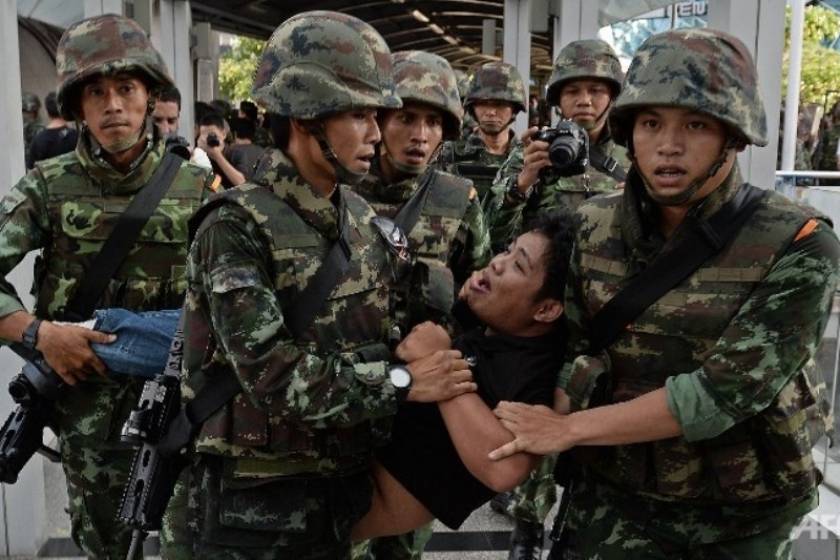 Ταϊλάνδη: Πάνω από 1.000 διαδηλωτές κατά του πραξικοπήματος