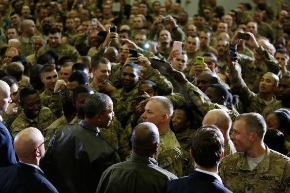 Να γιατί ο Ομπάμα πήγε στο Αφγανιστάν (pics)
