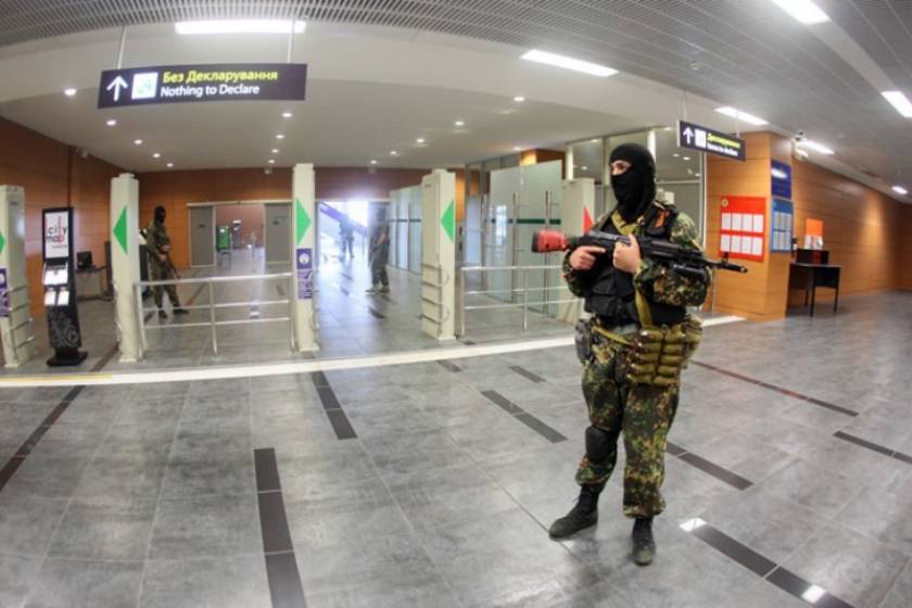Ουκρανία: Μάχη για τον έλεγχο του αεροδρομίου στο Ντονέτσκ (photos+video)