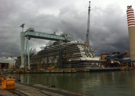 Regal Princess: Στον Πειραιά το μεγαλύτερο κρουαζιερόπλοιο του κόσμου (pics+vid)