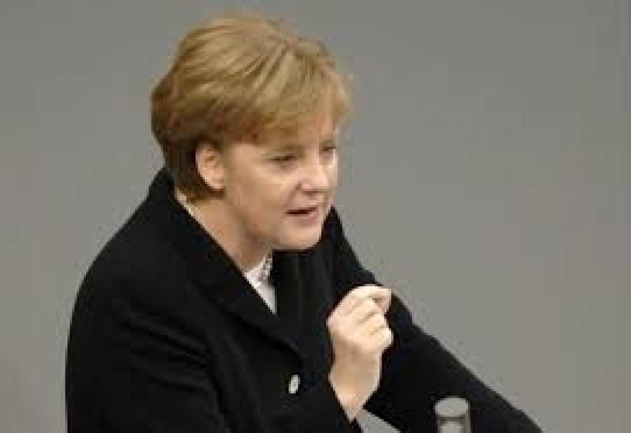Γερμανία: Στηρίζει τον Γιούνκερ η Μέρκελ