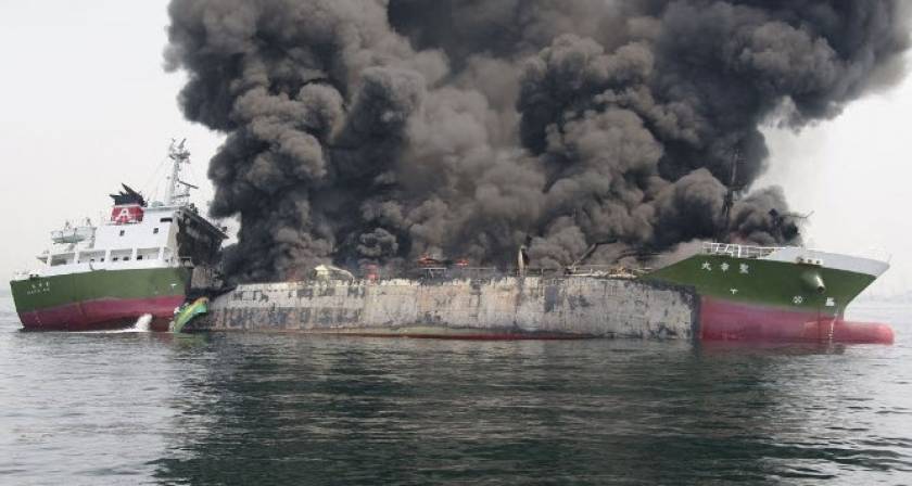 Ισχυρή έκρηξη σε δεξαμενόπλοιο στην Ιαπωνία