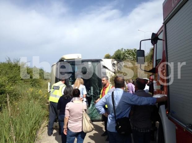 Ατύχημα με λεωφορείο του ΚΤΕΛ στην Πάτρα - Στους 21 οι τραυματίες (pics-vids)