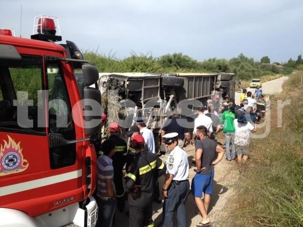 Ατύχημα με λεωφορείο του ΚΤΕΛ στην Πάτρα - Στους 21 οι τραυματίες (pics-vids)