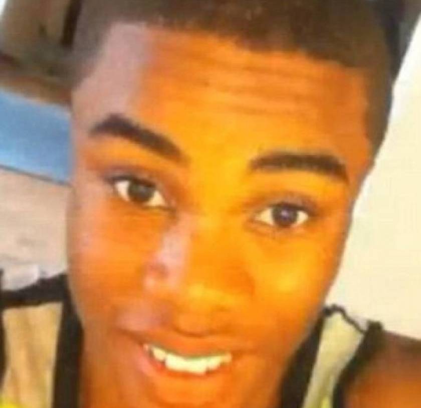 Άγρια δολοφονία: 16χρονος σκότωσε τους γονείς του επειδή του πήραν....