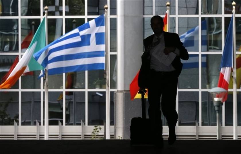 ΔΝΤ προς ΕΕ: Πρέπει να ελαφρύνετε το ελληνικό χρέος