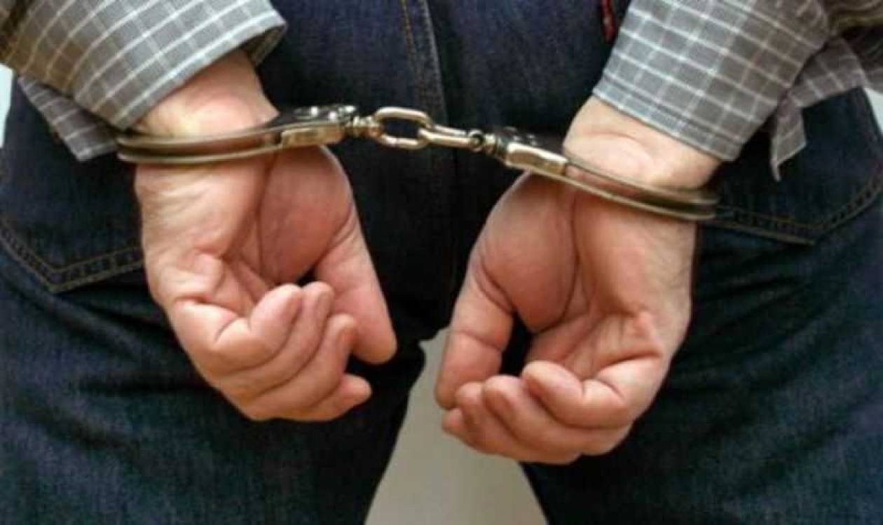 Σύλληψη 57χρονου με 12 εντάλματα σύλληψης