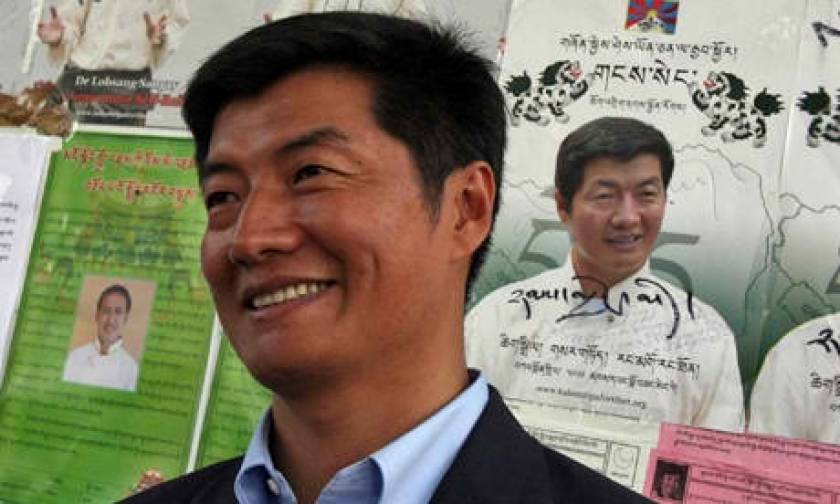 Καταγγέλλει την Κίνα ο εξόριστος πρωθυπουργός του Θιβέτ