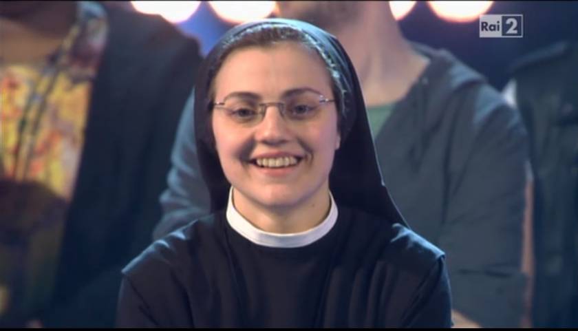 Η καθολική μοναχή Κριστίνα Σκούτσια κέρδισε στο Ιταλικό «Τhe Voice» (βίντεο)