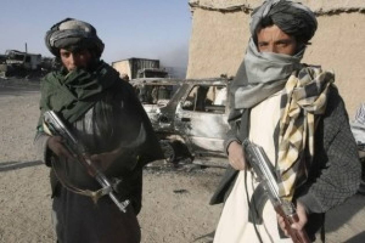 Πακιστάν: Επιδρομές σε κρυσφήγετα των ταλιμπάν