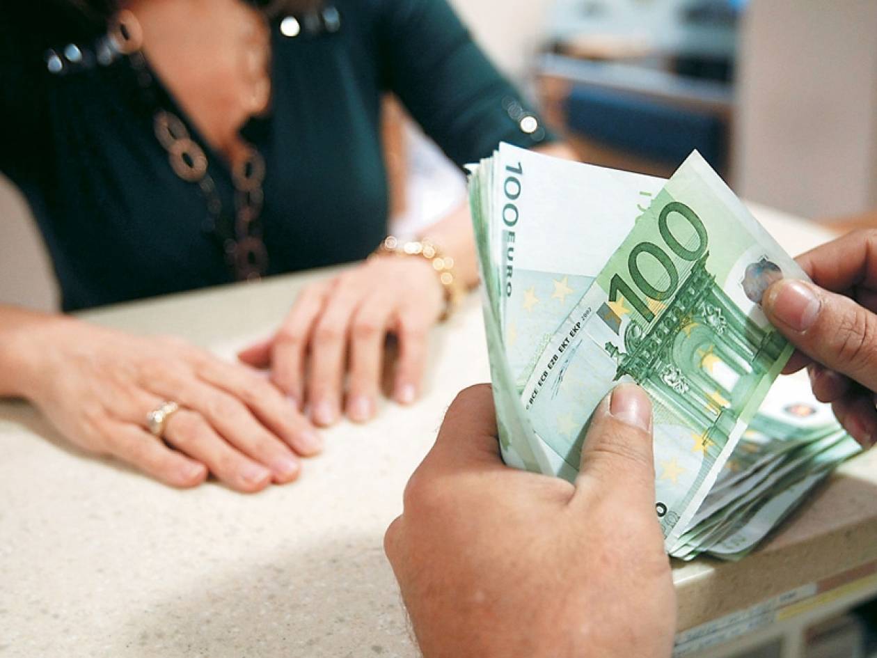 Ελάχιστο εγγυημένο εισόδημα έως 400 ευρώ – Ποιοι οι δικαιούχοι