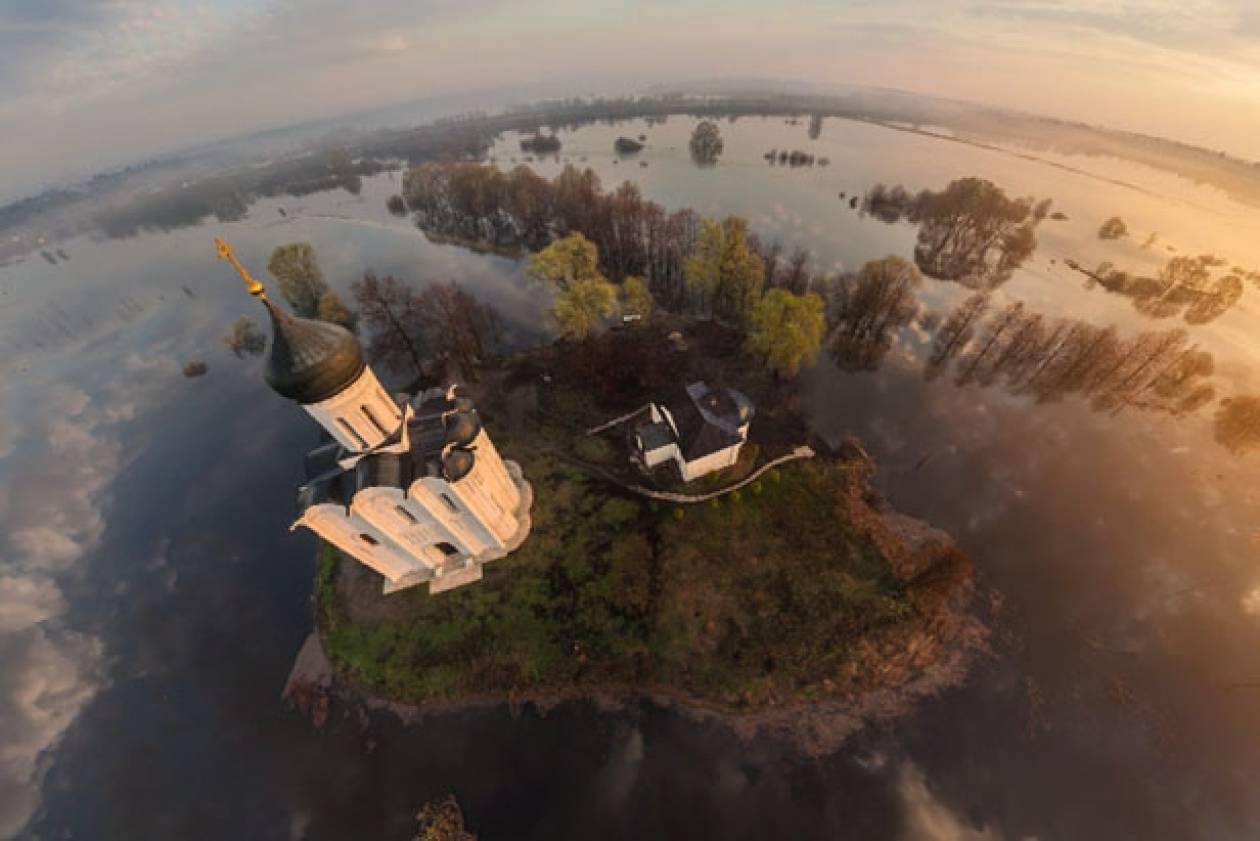 Εκκλησία της Μεσιτείας της Θεοτόκου: Μία από τις ομορφότερες Ρωσικές εκκλησίες