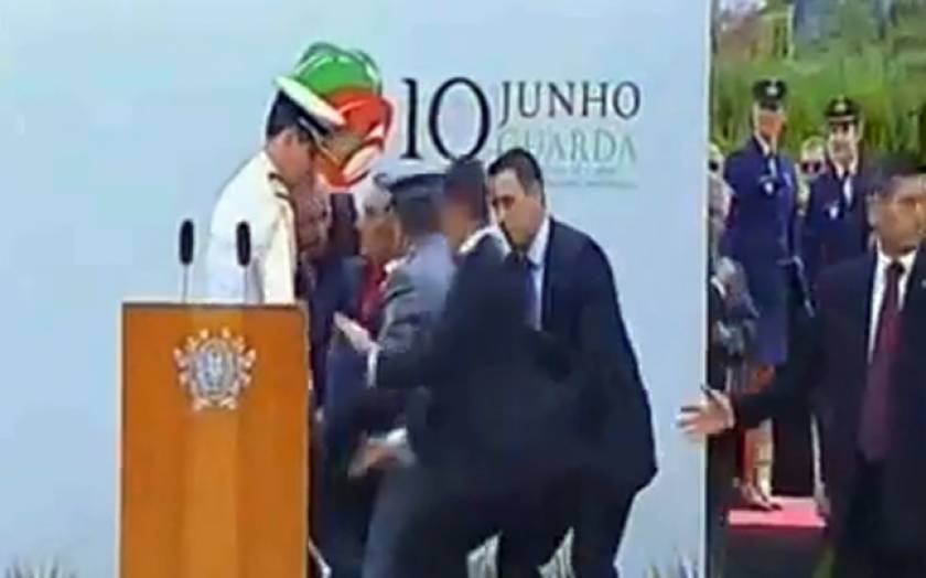 Βίντεο: Η στιγμή της λιποθυμίας του προέδρου της Πορτογαλίας