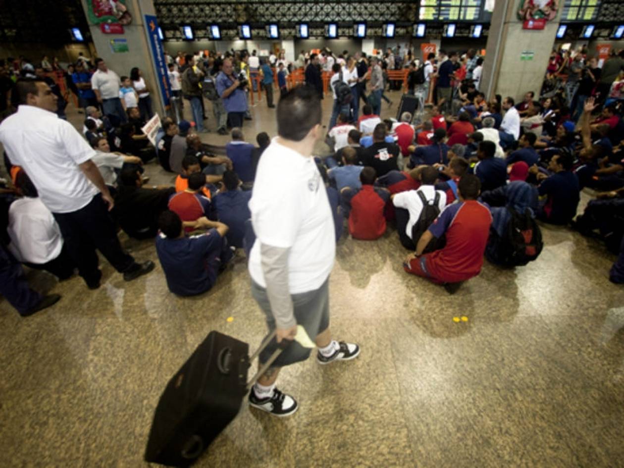 Μουντιάλ 2014: Προβλήματα χωρίς τέλος – Απεργία στα αεροδρόμια του Ρίο ντε Τζανέιρο