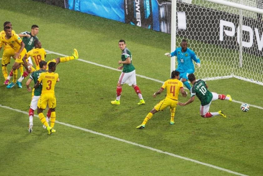 Παγκόσμιο Κύπελλο 2014: Τα δύο καθαρά γκολ των Μεξικανών που ακυρώθηκαν (vid)