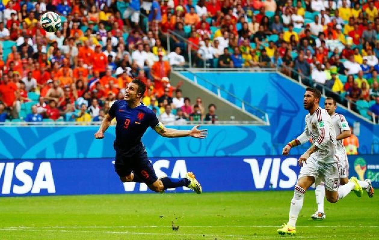 Παγκόσμιο Κύπελλο 2014: Απίστευτες φωτό του Φαν Πέρσι - Τρελαίνουν το διαδίκτυο