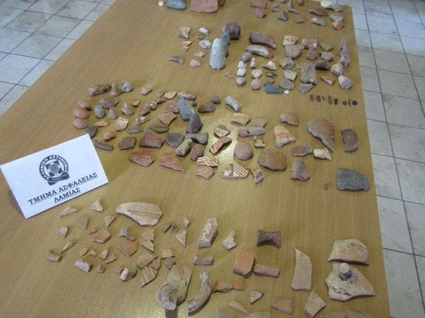 «Τσάκωσαν» 59χρονο με πλήθος αρχαίων αντικειμένων (pics)